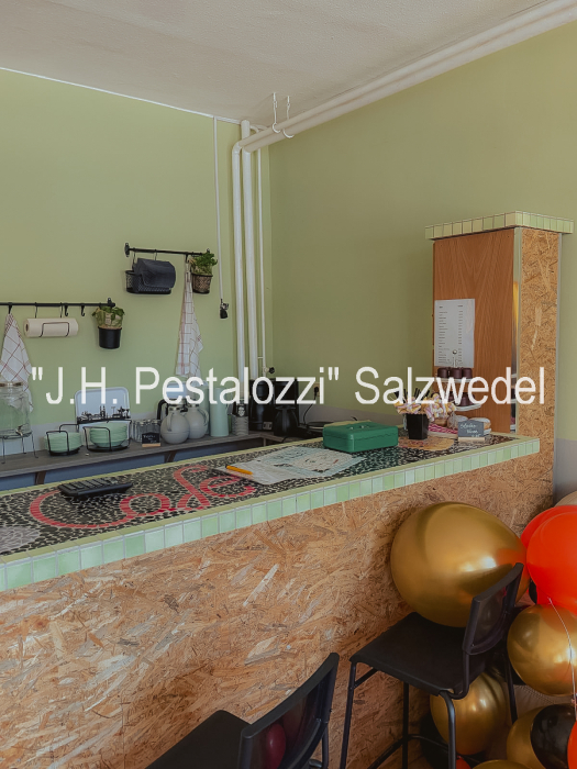 Die Theke, an der die Sch&uuml;ler/innen etwas kaufen kann.